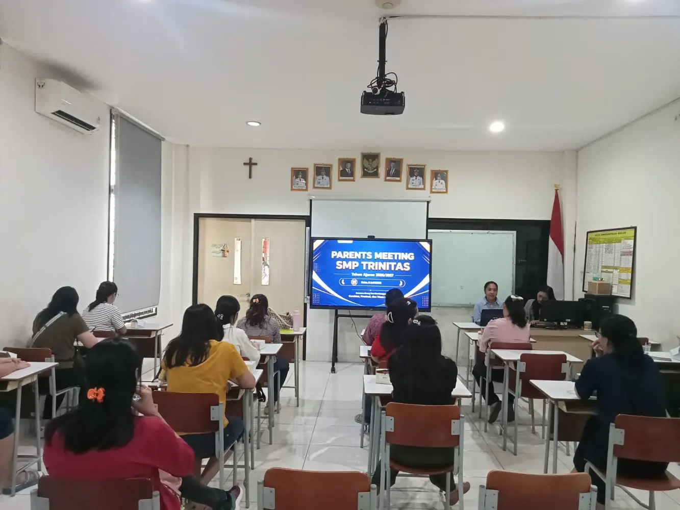 Kegiatan Pelatihan Guru SMP Sekolah Trinitas Bandar Lampung
